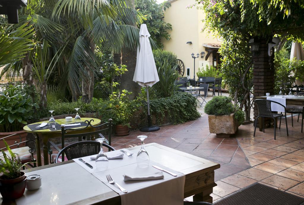 Hotel Restaurante La Masieta Creixell Zewnętrze zdjęcie