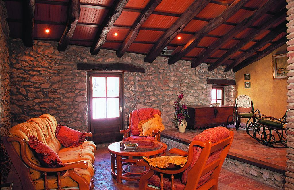 Hotel Restaurante La Masieta Creixell Zewnętrze zdjęcie