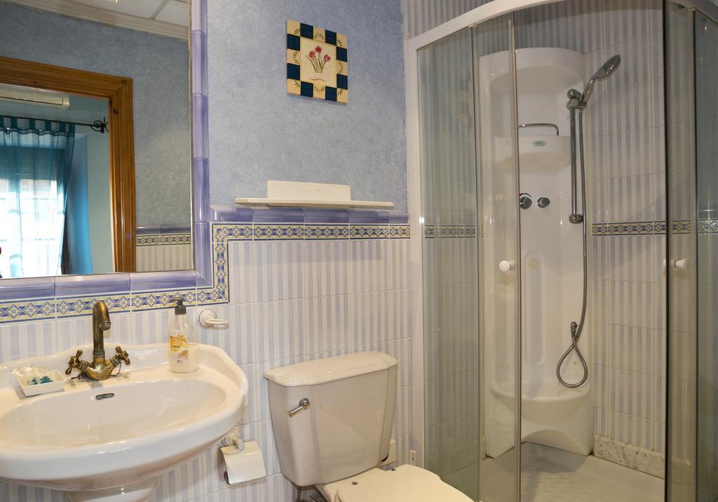 Hotel Restaurante La Masieta Creixell Zewnętrze zdjęcie