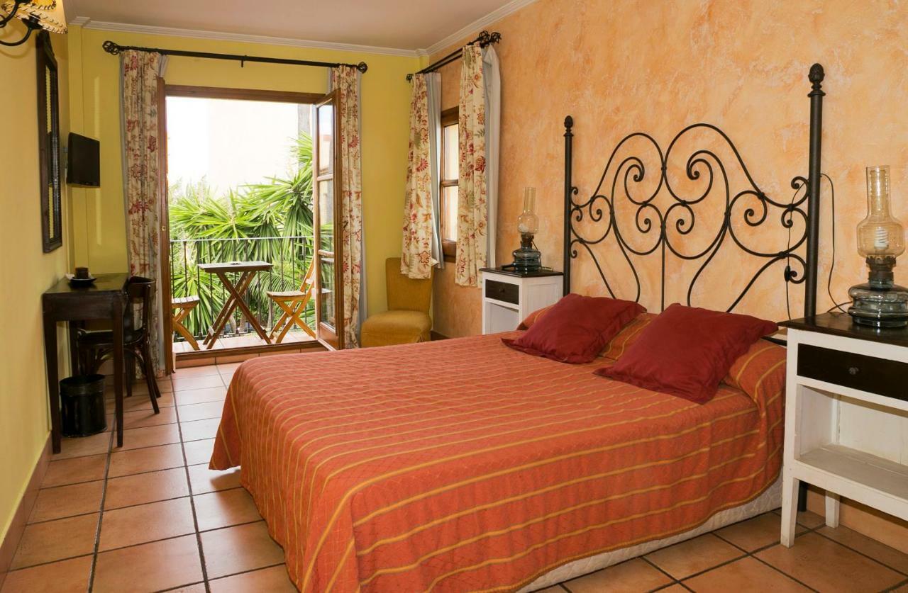 Hotel Restaurante La Masieta Creixell Zewnętrze zdjęcie
